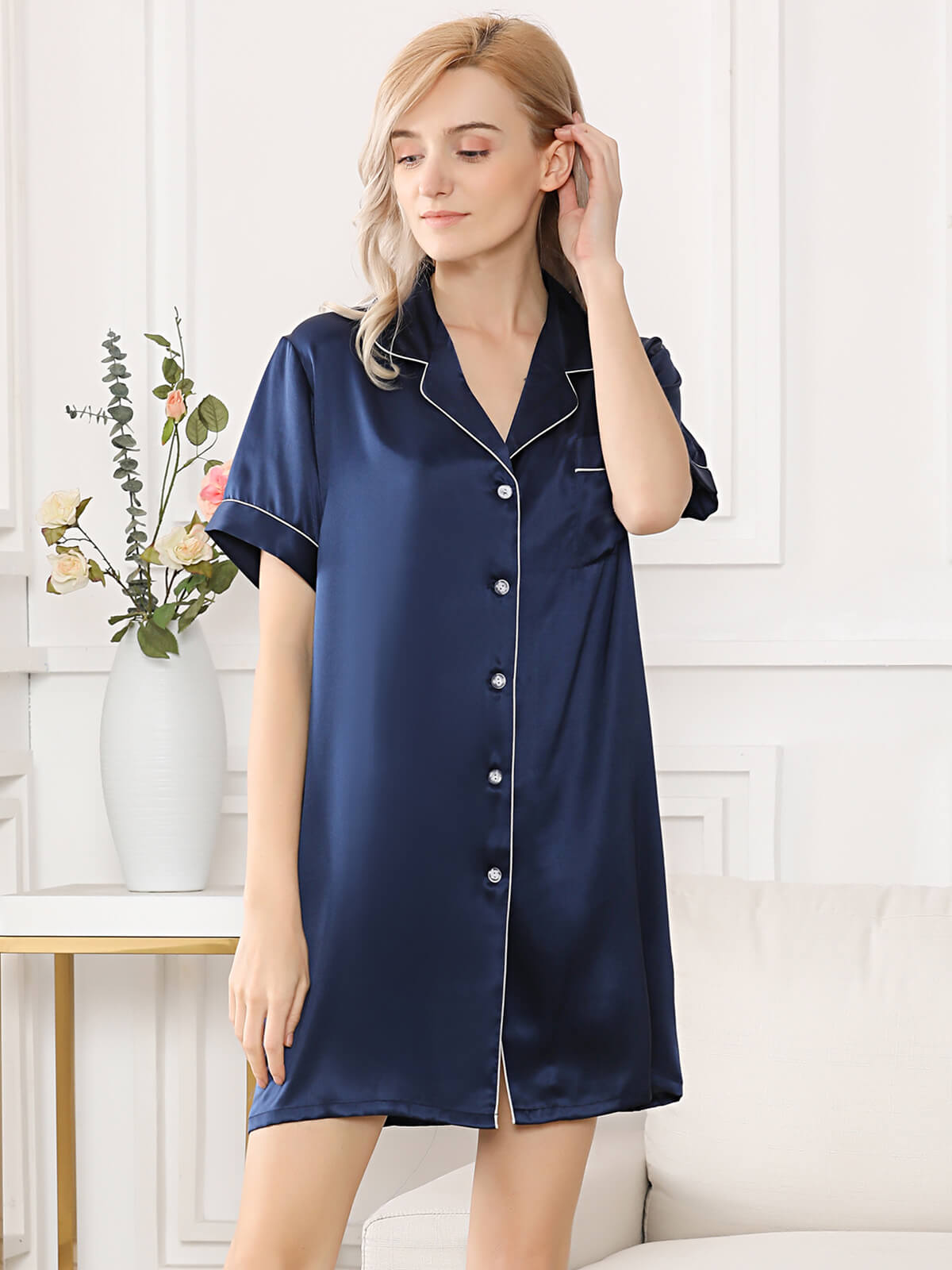 22 Momme Classic Round Neck Silk Slip Nightgown [FS012] - $149.00 :  FreedomSilk, Best Silk Pillowcases, Silk Sheets, Silk Pajamas For Women, Silk  Nightgowns Online Store