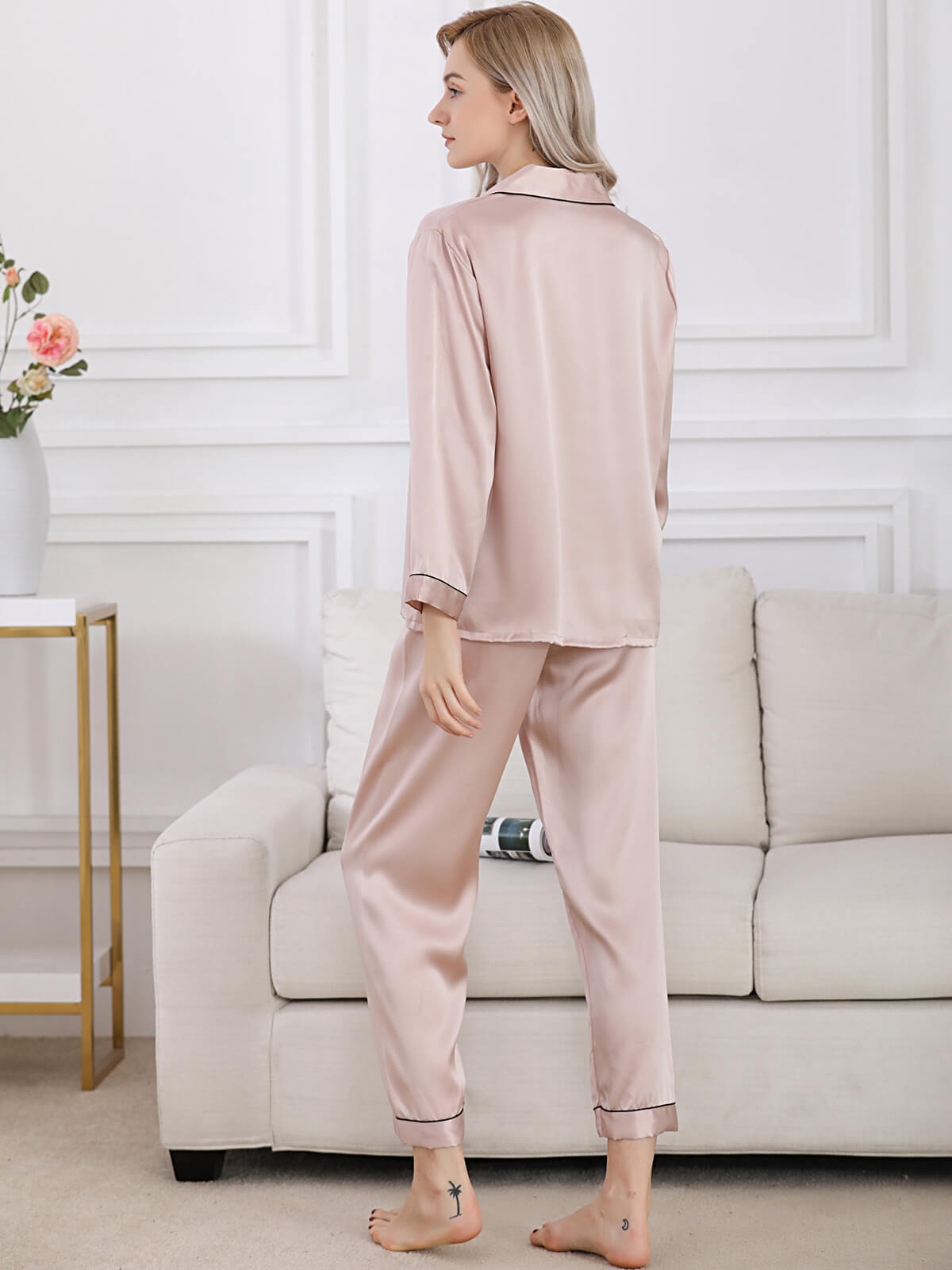 19 Momme Classic Trimmed Long Silk Pajama Set For Women [FS047] - $189.00 :  FreedomSilk, Best Silk Pillowcases, Silk Sheets, Silk Pajamas For Women,  Silk Nightgowns Online Store