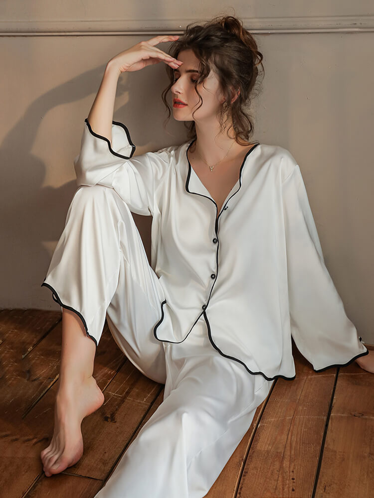 22 Momme Wavy Hem Long Sleeve Chic Silk Pajama Set for Women