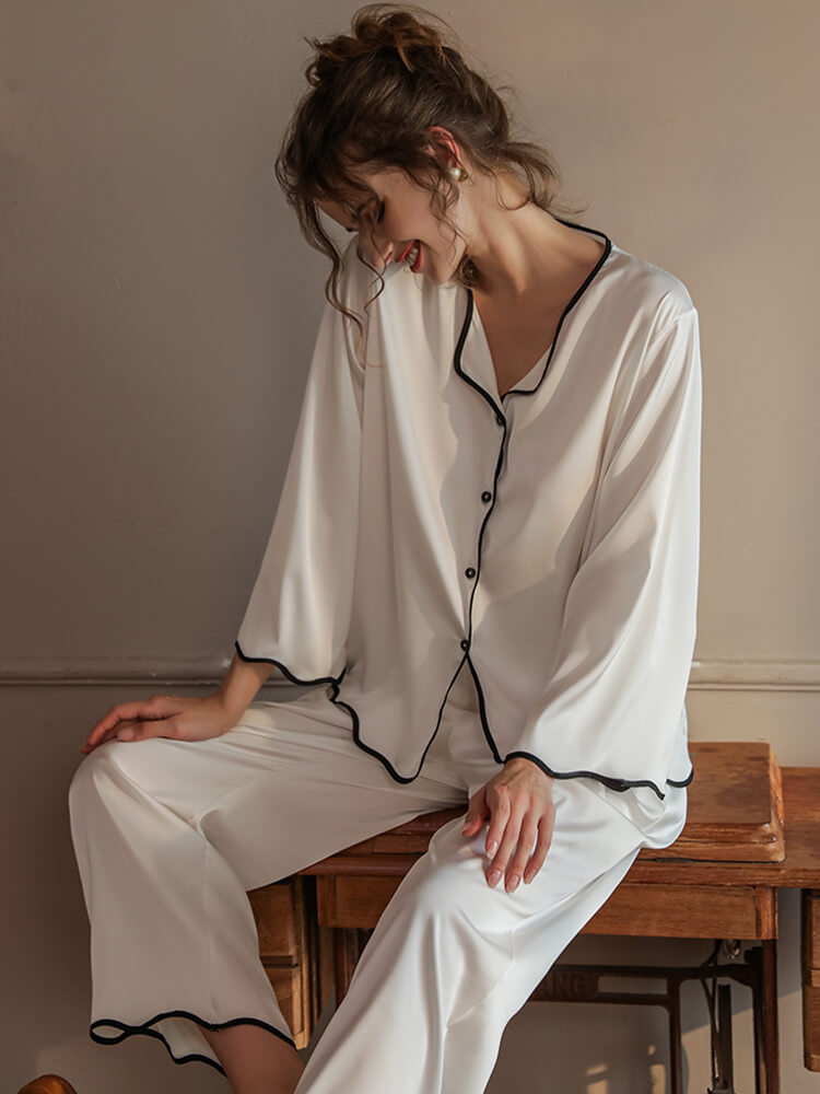 22 Momme Wavy Hem Long Sleeve Chic Silk Pajama Set for Women