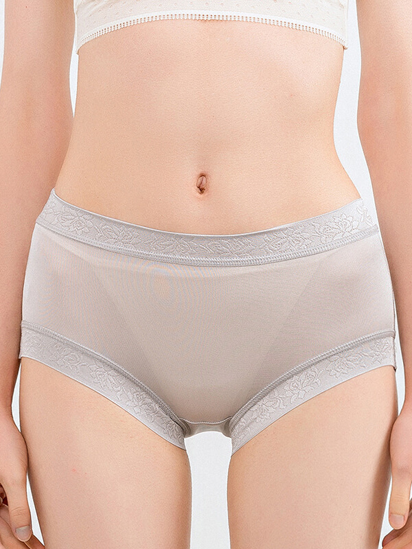 Breathable Seamless Ladies Silk Boxers Underwear