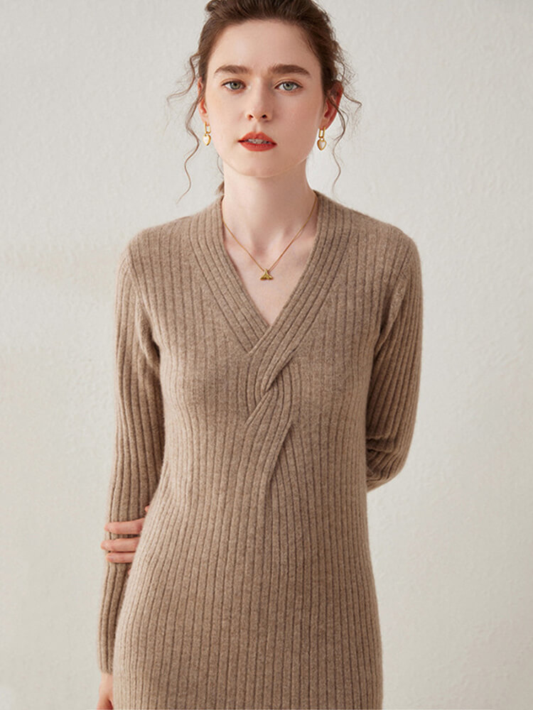 Elegant Ribbed V-Neck Long Sleeve Midi Cashmere Sweater Dress