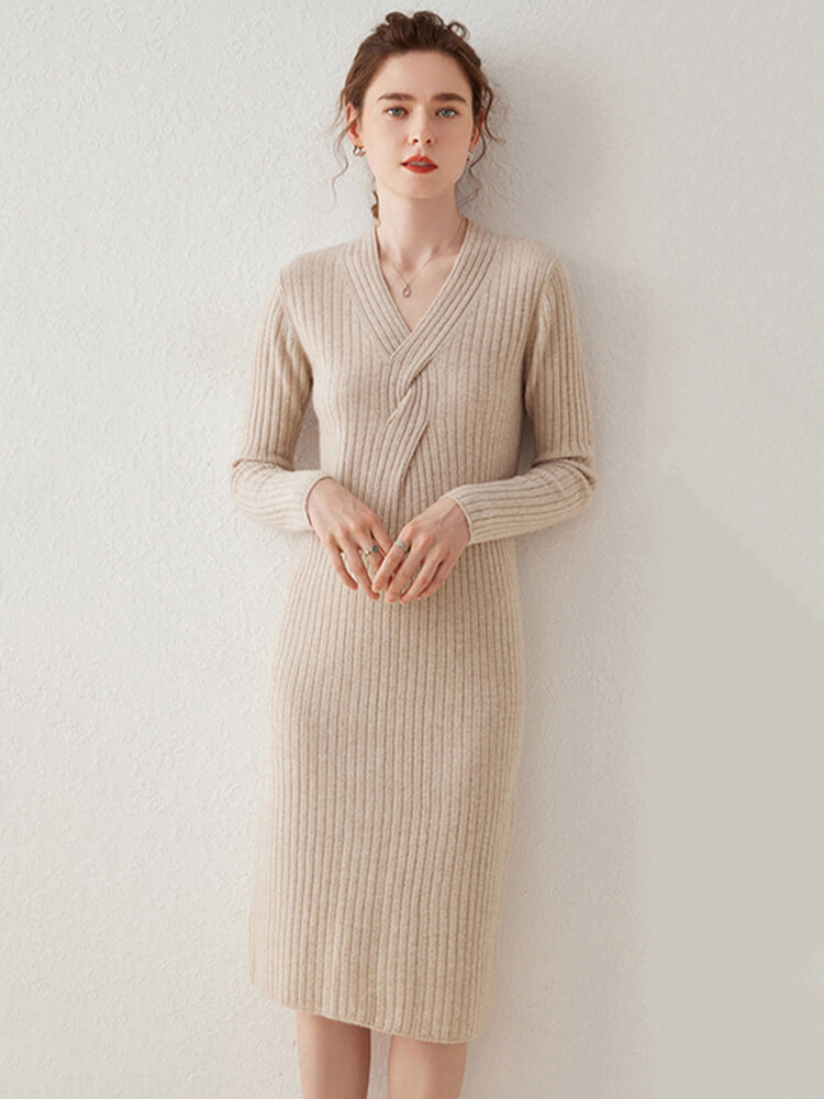 Elegant Ribbed V-Neck Long Sleeve Midi Cashmere Sweater Dress