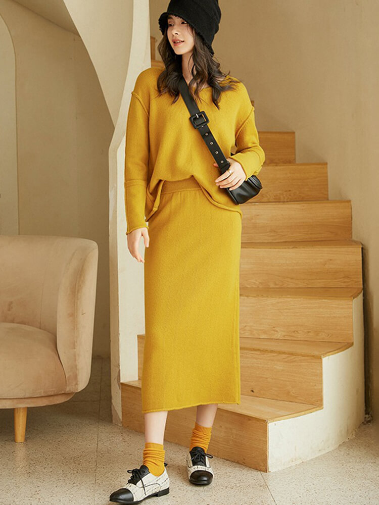 Women's Elegant Two-Piece V-Neck Cashmere Sweater and Skirt Set